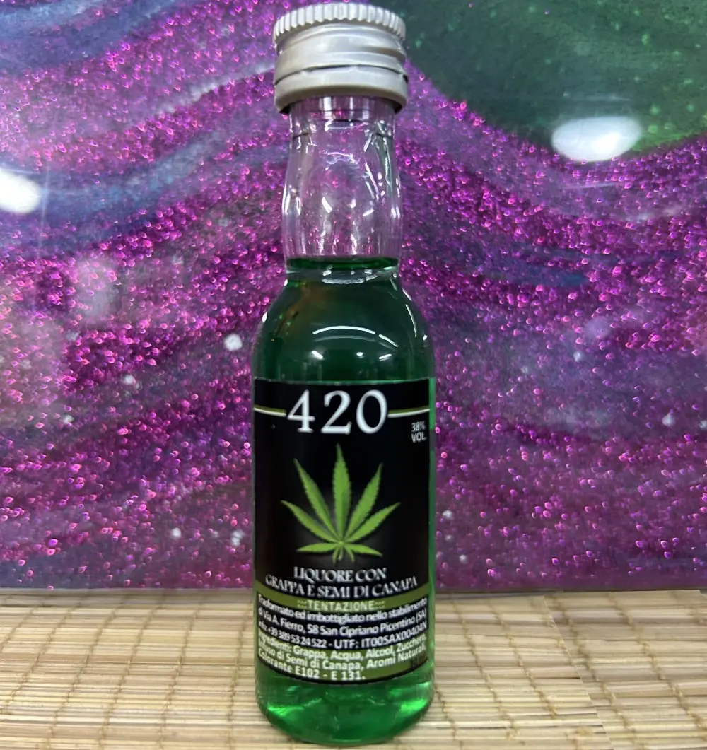 GRAPPA CANNABIS 420 38° 30 ml TENTAZIONE"